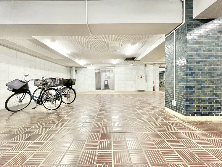 その他 館内は静寂な中が保たれており、管理が行き届いている印象を受けました。