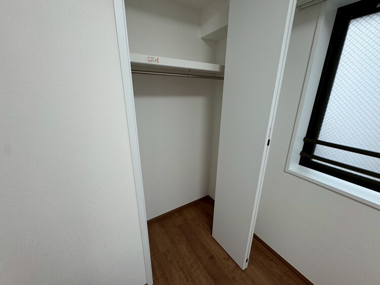 その他 収納スペースが付いていて、お部屋を広く使っていただけます。