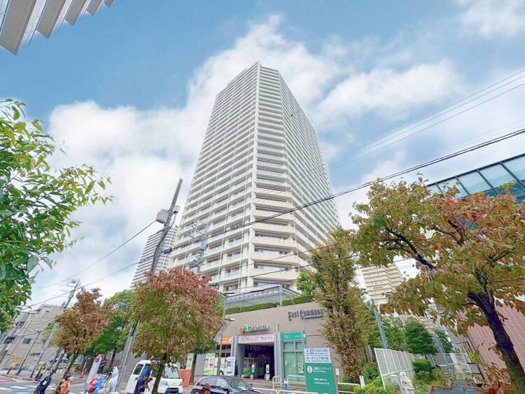 その他 飽きのこないシンプルモダンな外観です。