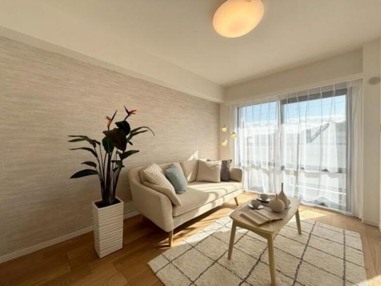 内装 洋室5帖　居室には収納スペースが豊富なため、シンプルですっきりとした暮らしが実現できます。