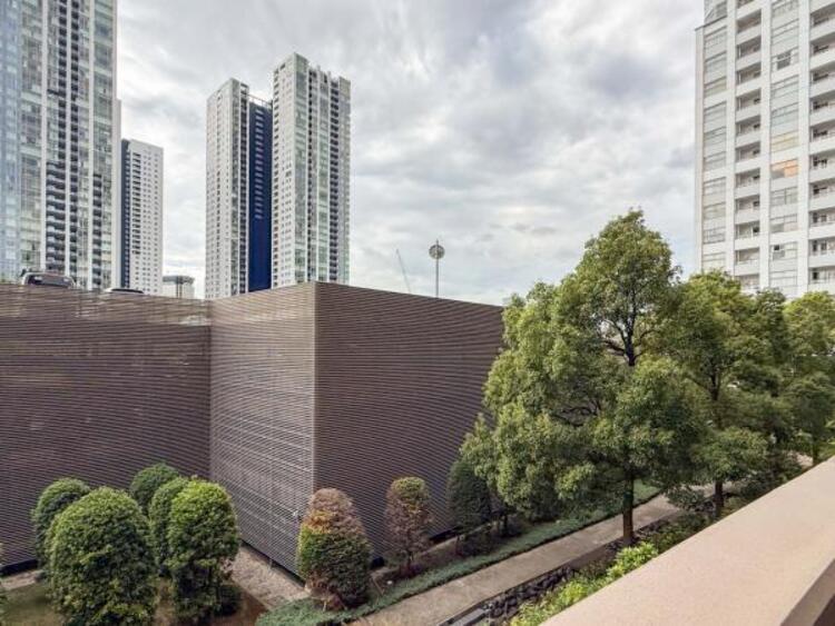 その他 開放感のある眺望。季節による景色の変化を日常の生活と共に感じてください。