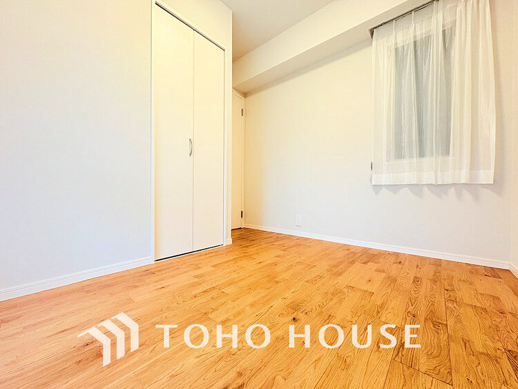 内装 シンプルですっきりとした室内は飽きのこない居心地の良い雰囲気