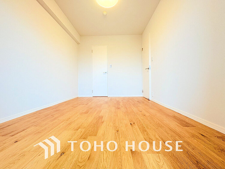 内装 1日の疲れを癒し、心地よく寛げるようゆったりとした広さをしています