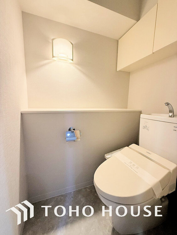 トイレ トイレには快適な温水洗浄便座付