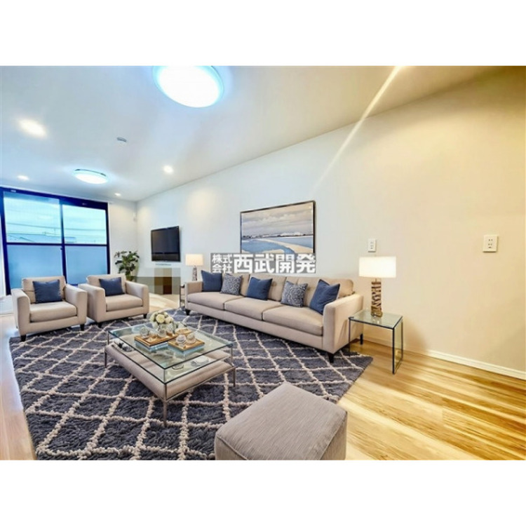 居間 配置してある家具や小物はCGによるイメージです。