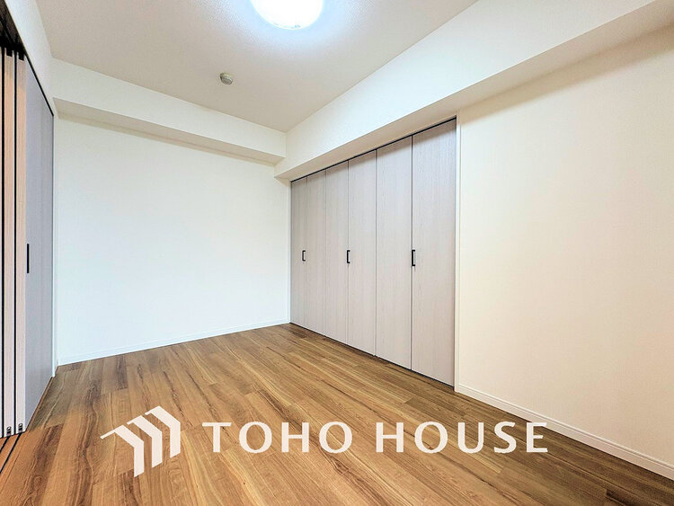 内装 1日の疲れを癒し、心地よく寛げるようゆったりとした広さをしています