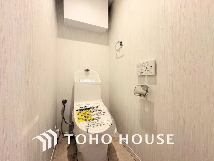 トイレ トイレには快適な温水洗浄便座付