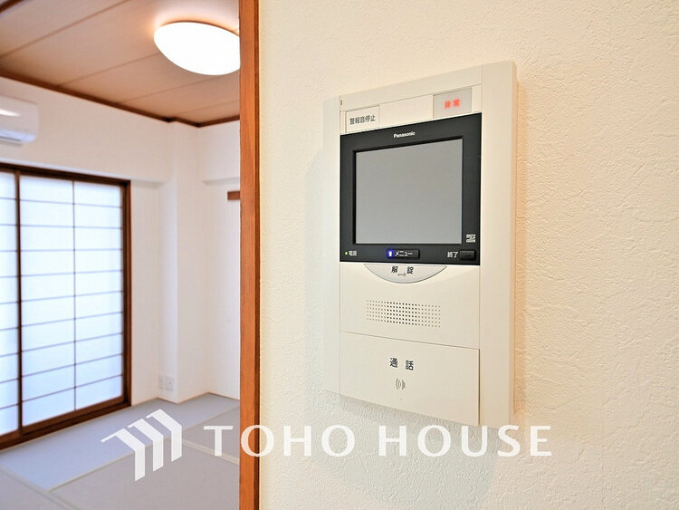 その他 来客が一目でわかるモニター付きインターホン