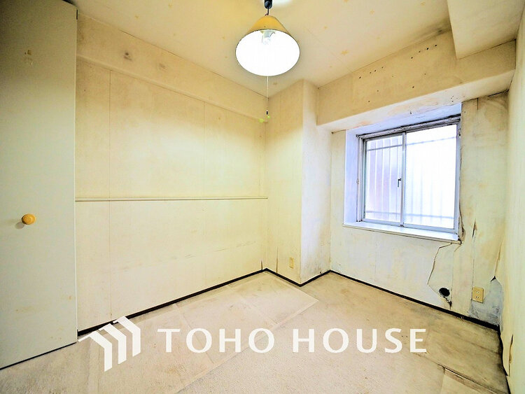 内装 シンプルですっきりとした室内は飽きのこない居心地の良い雰囲気(リフォーム前)