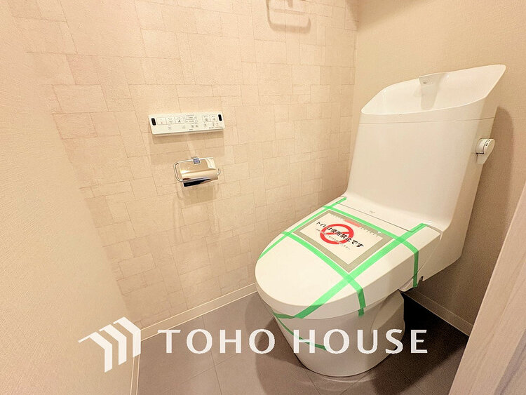 トイレ トイレには快適な温水洗浄便座付