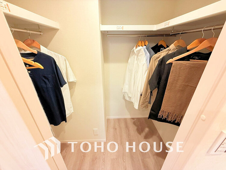 収納 沢山のお洋服を綺麗に収納できる「ウォークインクローゼット」