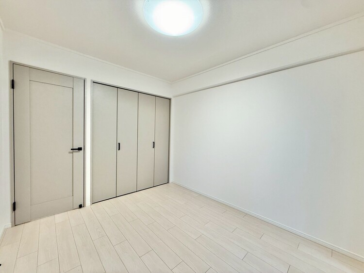 その他 清かで艶やかな時間をもたらしてくれる室内です。