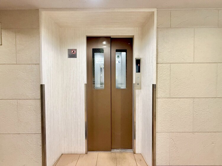 その他 エレベーター完備のため荷物が多くなっても安心。