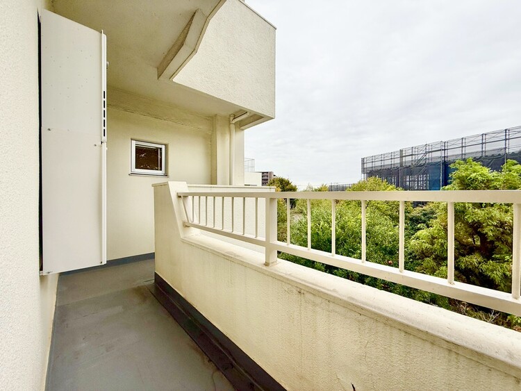 その他 朝の澄んだ空気や、夕方に吹く清々しい風を感じられるバルコニー。