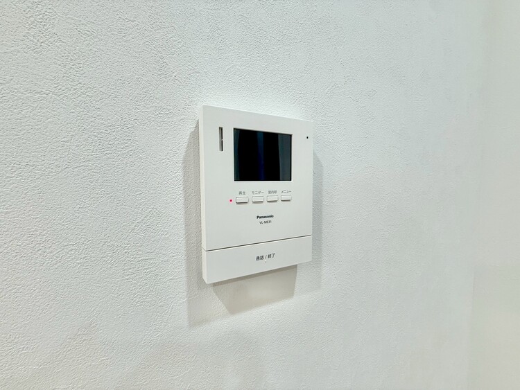 その他 誰が来てもわかる様にモニター付きインターホンを設置。