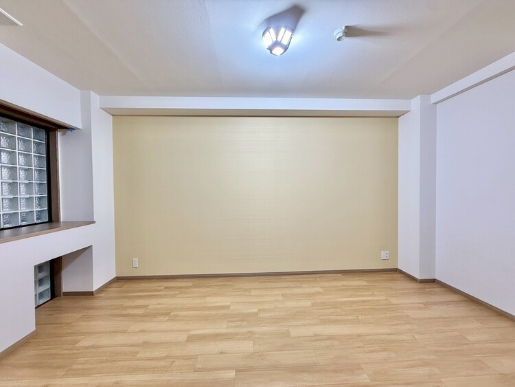 その他 清かで艶やかな時間をもたらしてくれる室内です。