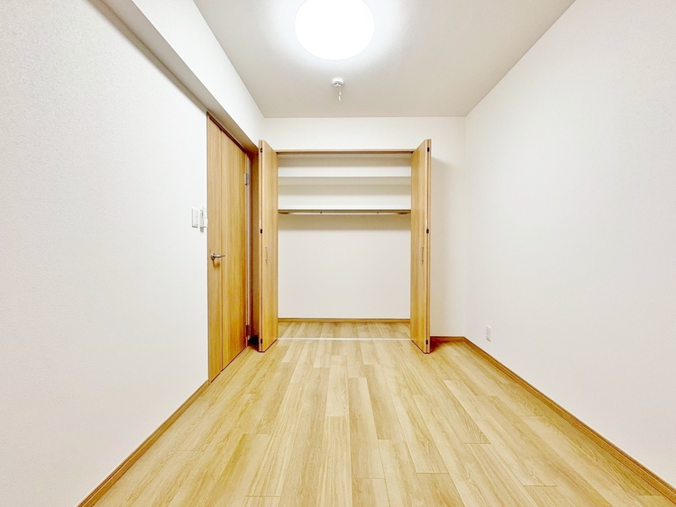 その他 収納スペースが付いていて、お部屋を広く使っていただけます。