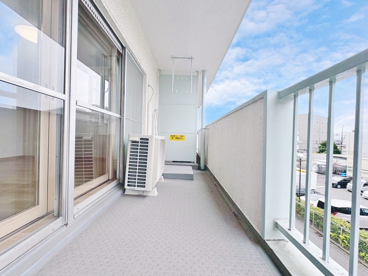 その他 朝の澄んだ空気や、夕方に吹く清々しい風を感じられるバルコニー。