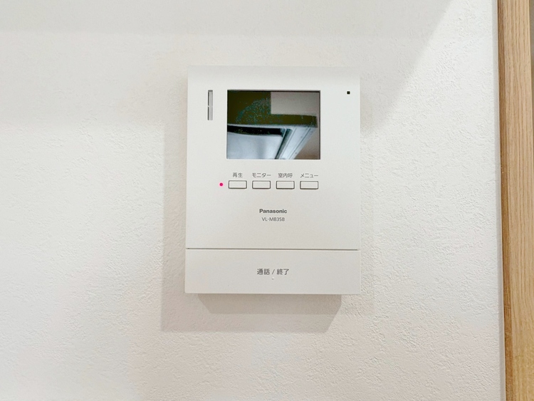 その他 誰が来てもわかる様にモニター付きインターホンを設置。