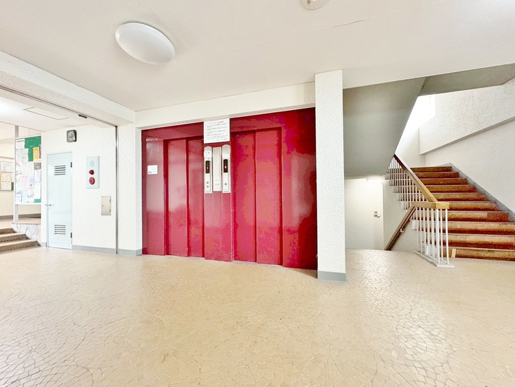 その他 エレベーター完備のため荷物が多くなっても安心。