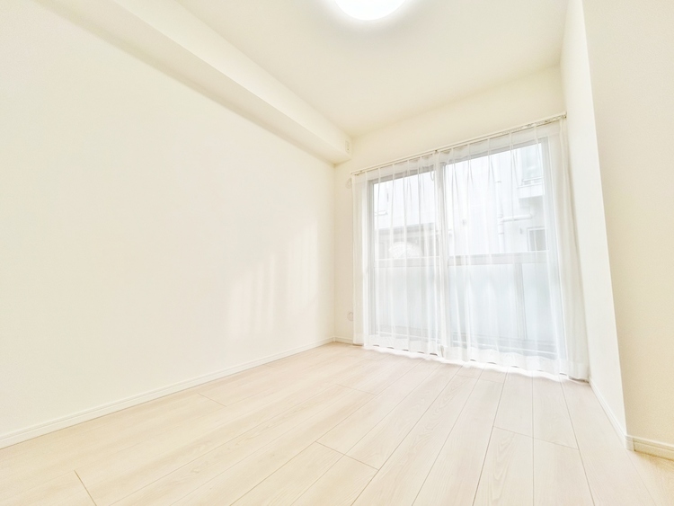 その他 清かで艶やかな時間をもたらしてくれる室内です。