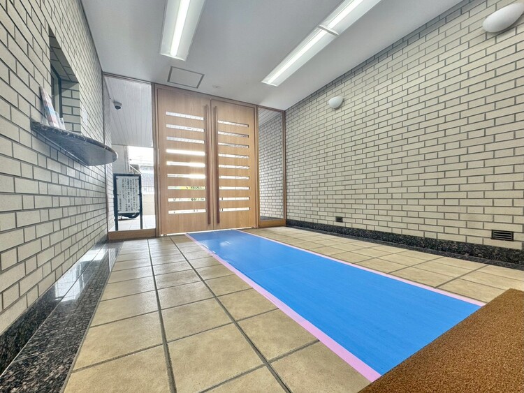 その他 館内は静寂な中が保たれており、管理が行き届いている印象を受けました。