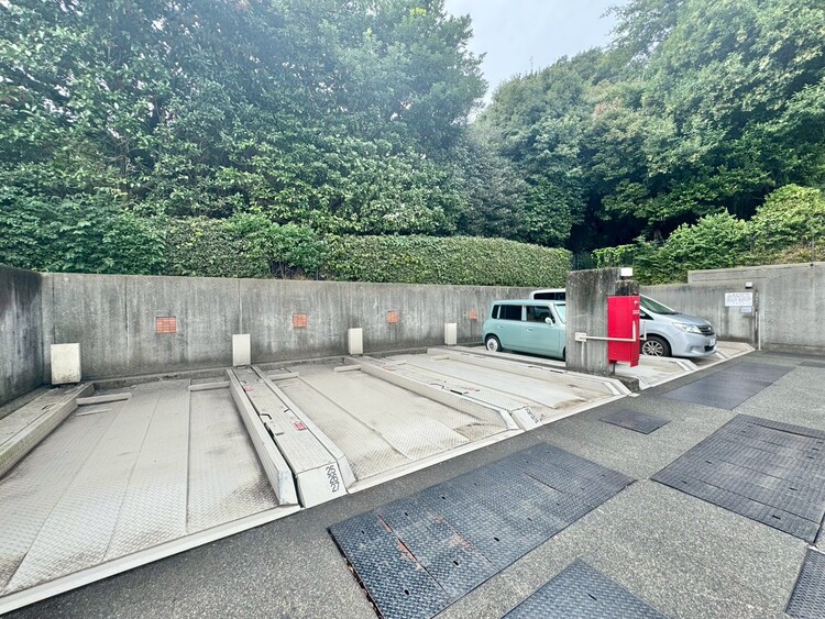 その他 駐車スペースが嬉しいですね。※空き状況は都度ご確認下さい。