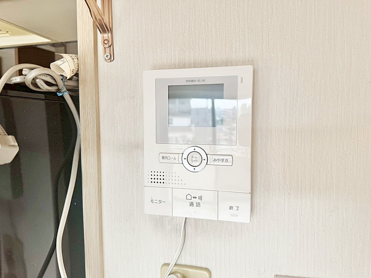 その他 誰が来てもわかる様にモニター付きインターホンを設置。