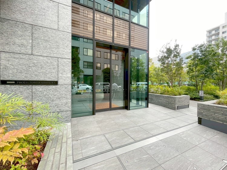 その他 上質感漂う玄関アプローチです。