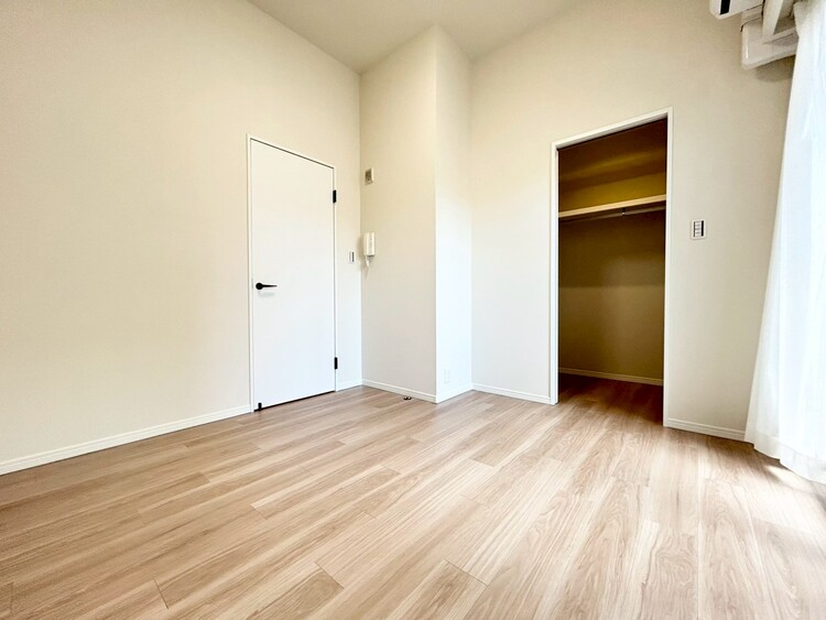 その他 清かで艶やかな時間をもたらしてくれる室内です。