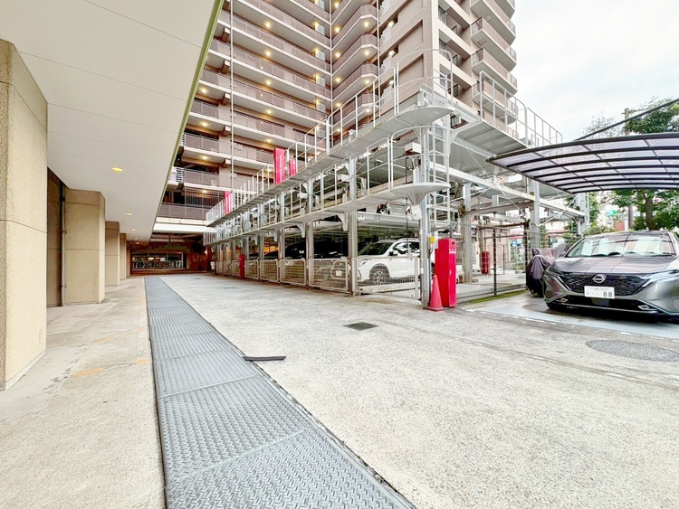 その他 駐車スペースが嬉しいですね。※空き状況は都度ご確認下さい。