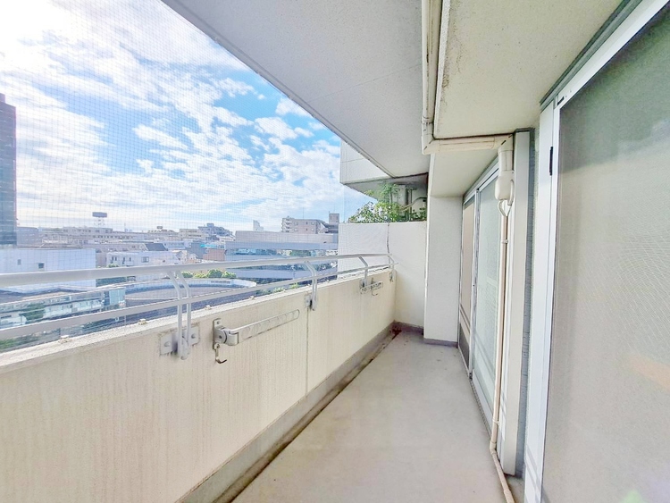 その他 朝の澄んだ空気や、夕方に吹く清々しい風を感じられるバルコニー。