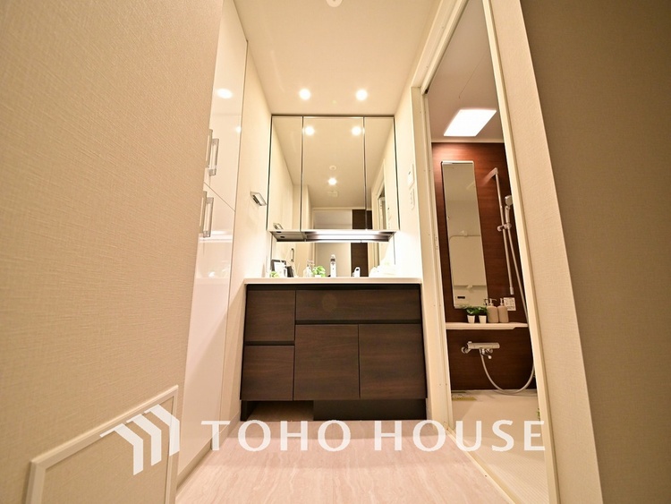 洗面 清潔感のある脱衣場