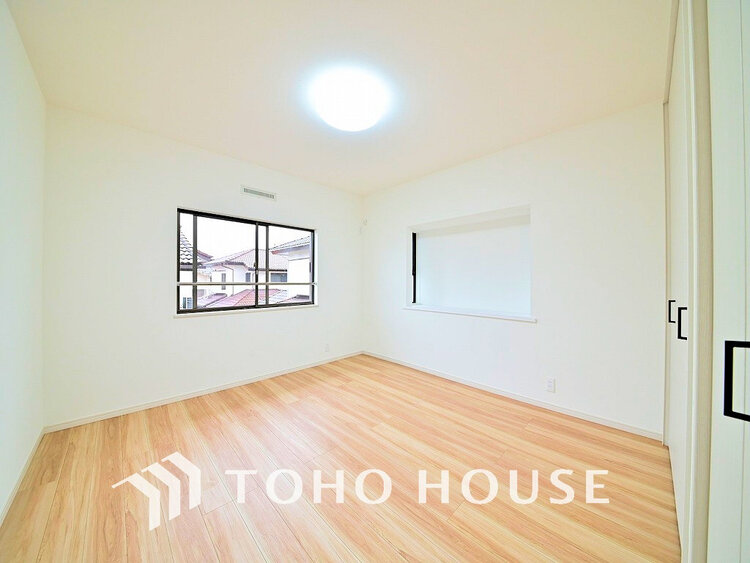 内装 シンプルですっきりとした室内は飽きのこない居心地の良い雰囲気