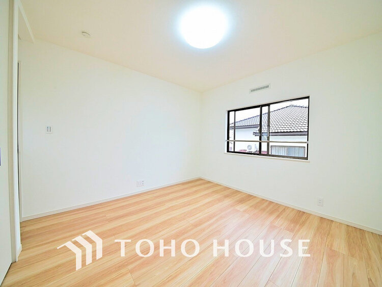 内装 家具の配置のし易い室内です。趣味の部屋としても充分な広さです