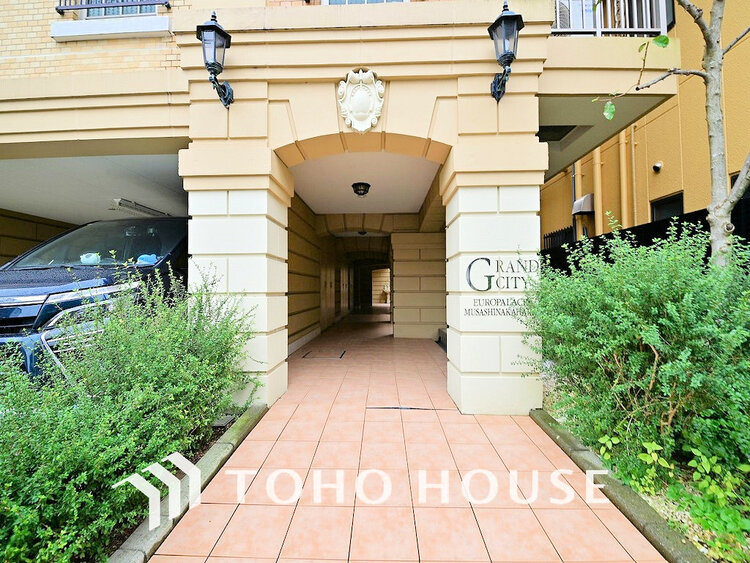 エントランス エントランス