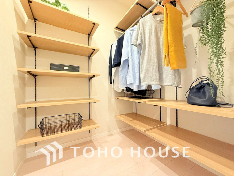 収納 沢山のお洋服を綺麗に収納できる「ウォークインクローゼット」