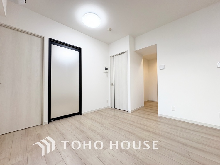 内装 【LIVING】◆眩い◆光が燦々と入り、家族の笑顔を照らす。「いつまでも続いて」と願う夢のような毎日がここにある。