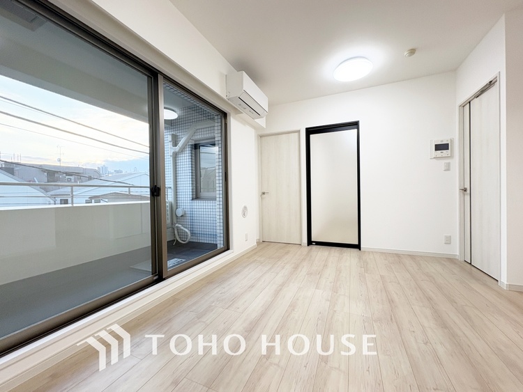 内装 【LIVING】◆simple is best◆無駄のない綺麗なつくりのリビングルームであなただけの暮らしを。