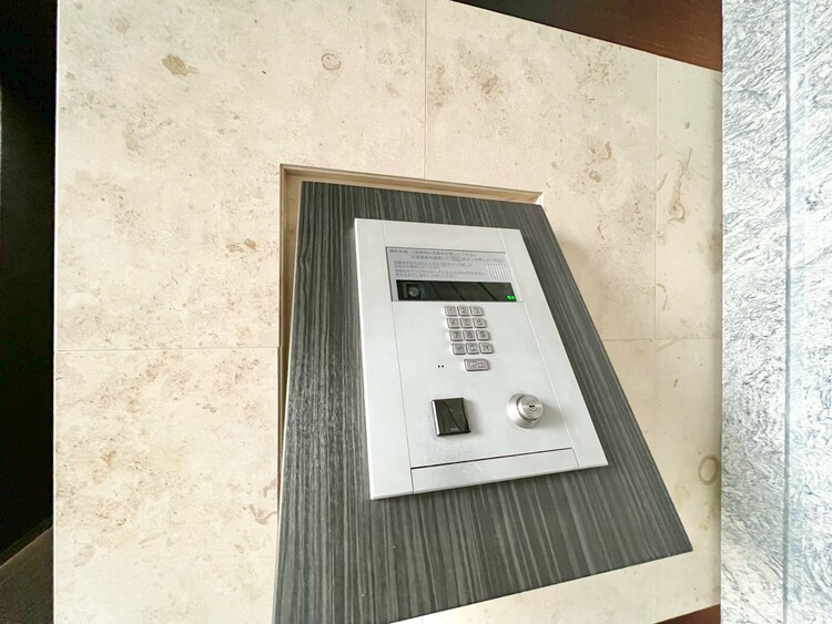 設備 オートロックついていますので、セキュリティ面でも安心です。