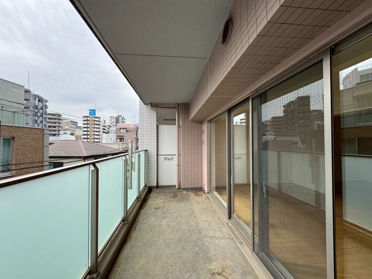 その他 朝の澄んだ空気や、夕方に吹く清々しい風を感じられるバルコニー。