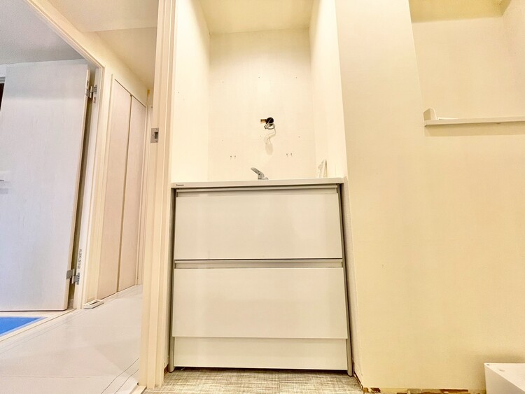 その他 清潔感を感じられる洗面化粧台。