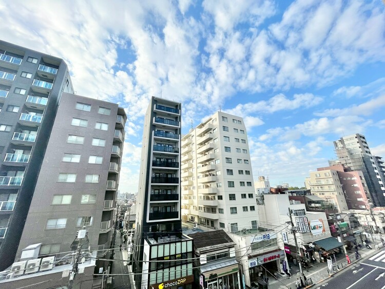 その他 眺望や窓からの景色が良いと、家で過ごす時間も快適です。