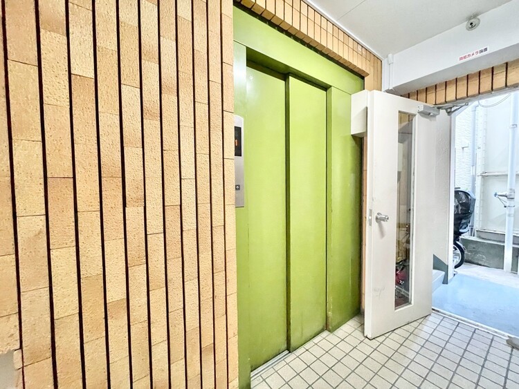 その他 エレベーター完備のため荷物が多くなっても安心。