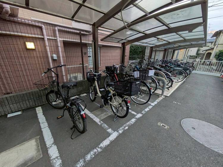 その他 駐輪場も綺麗に整頓されています。※空き状況は都度ご確認下さい。