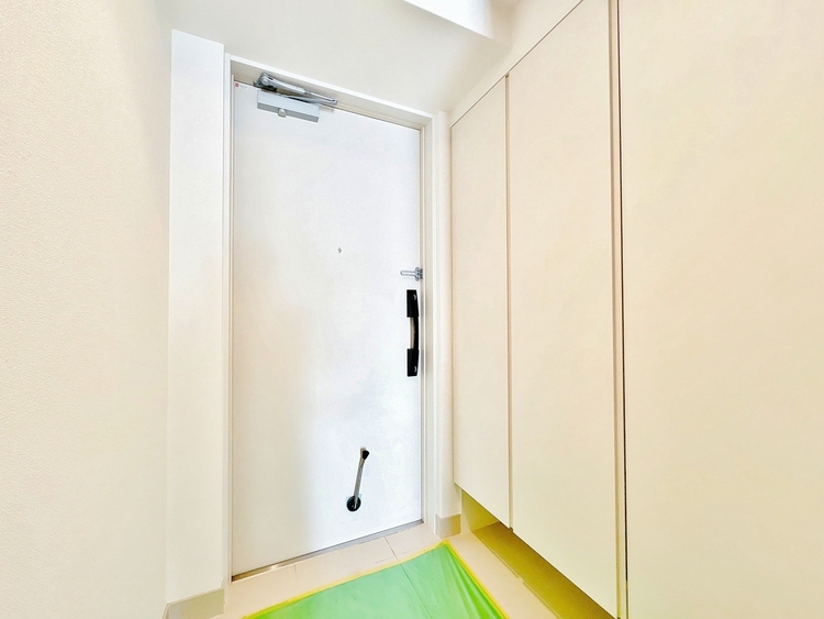 玄関 シューズボックスを完備した玄関です。