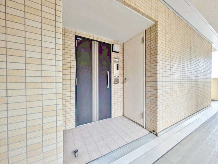 玄関 玄関を開ければ、そこは安らぎのご自宅。