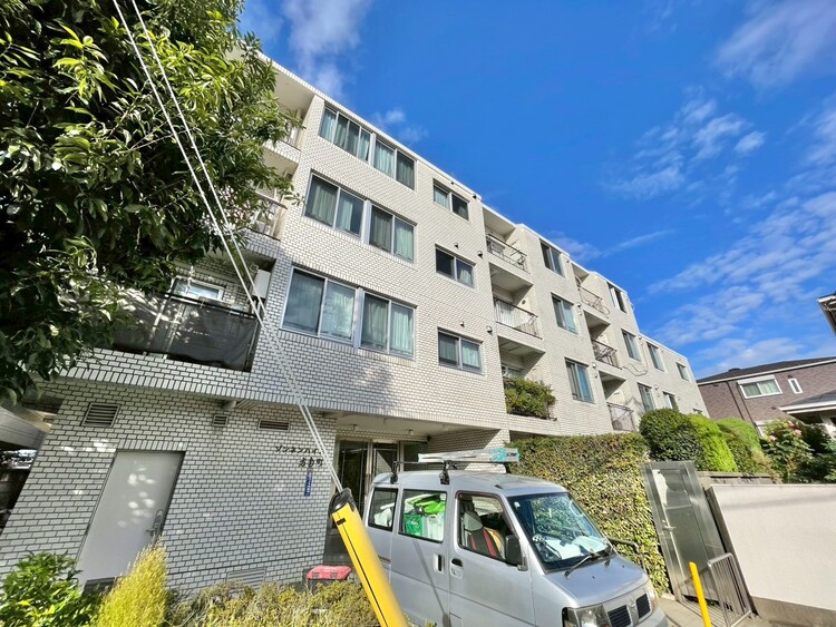 外観 資料には掲載していない情報が、現地にはたくさんあります。是非一度、現地をご確認ください。