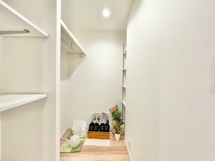 収納 居室にはクローゼットがあり、荷物もスッキリ収納して快適にお過ごしいただけます。