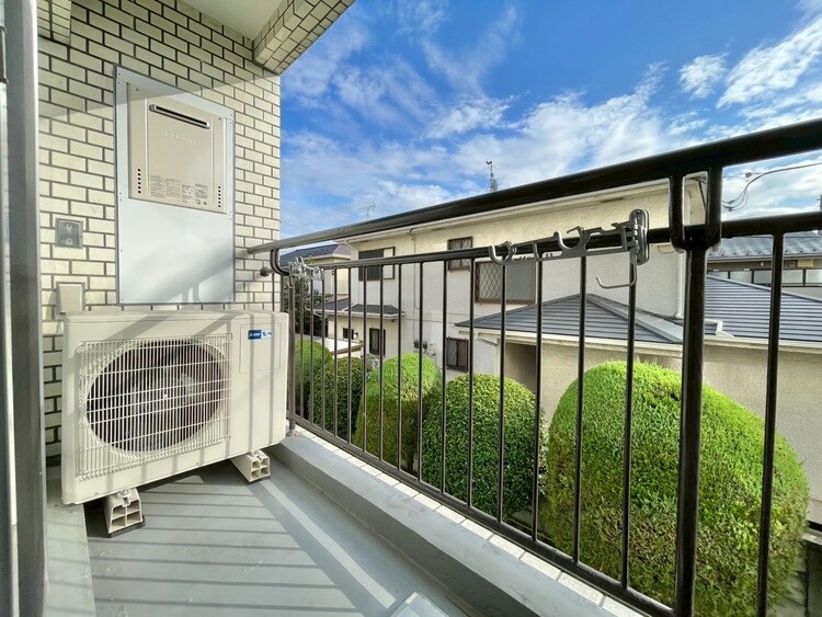 バルコニー 暮らしの中で、光と風を演出してくれるバルコニー。